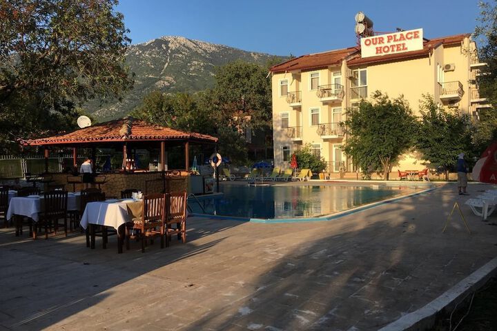 Pool 18 of 29