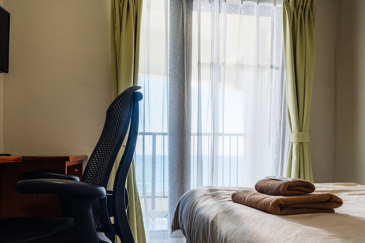 Room 8 of 58