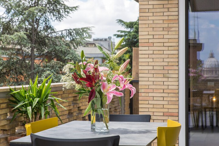 Terrace/Patio 201 of 270