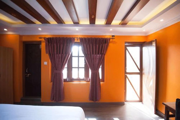 Room 2 of 51