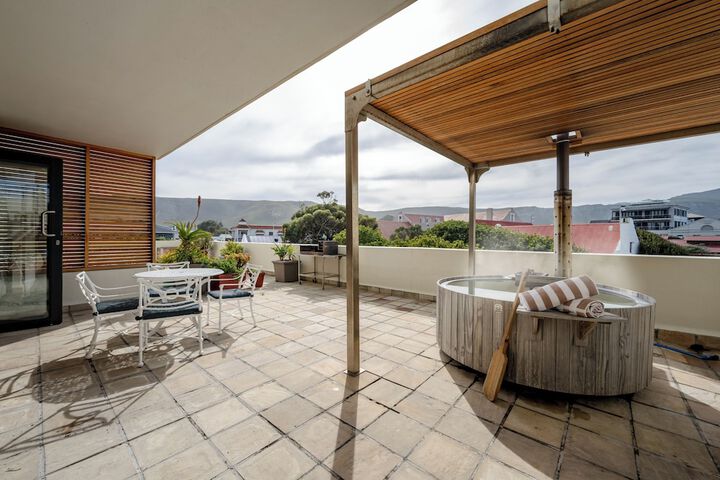 Terrace/Patio 42 of 59