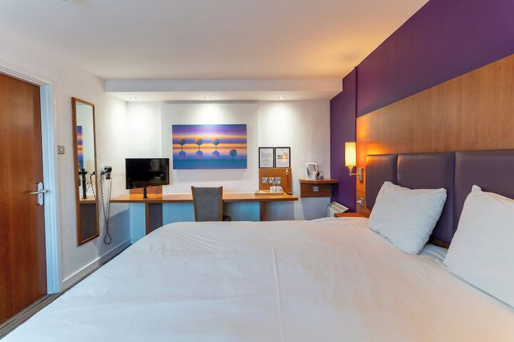 Room 10 of 59