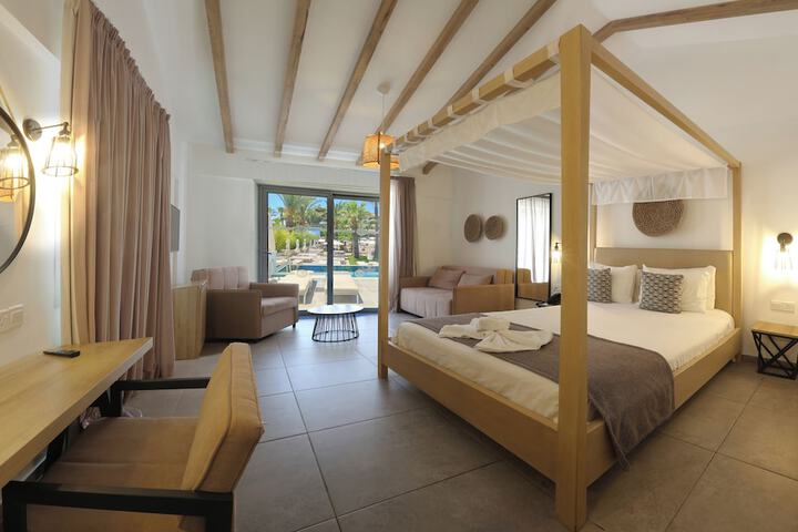 Bohemian Gardens Hotel