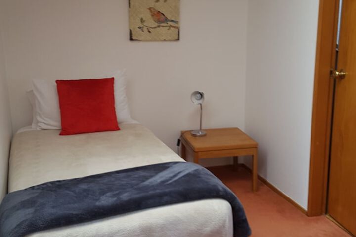 Room 11 of 163