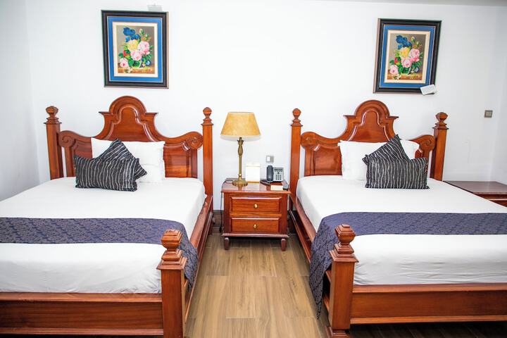 Room 10 of 50