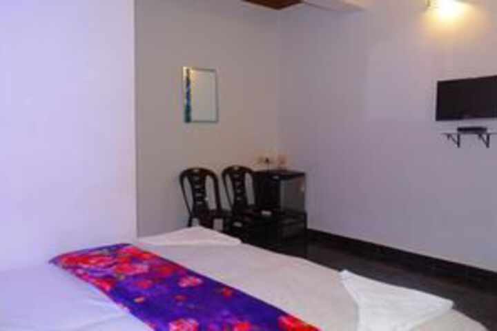 Room 18 of 19