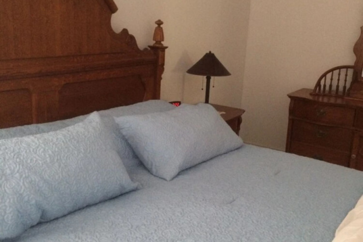 Room 6 of 14