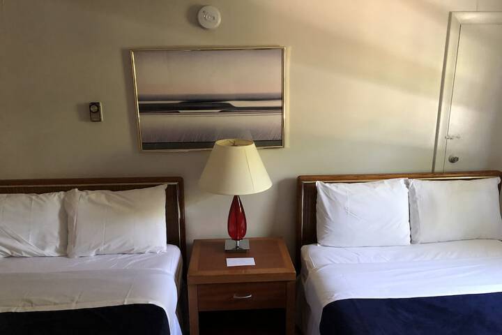Room 10 of 25