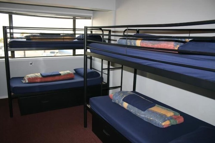 Room 9 of 29