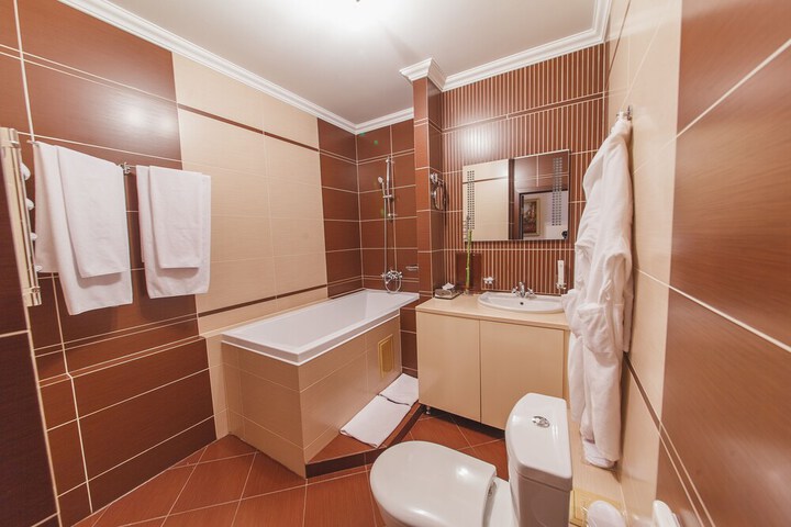 Room 45 of 48