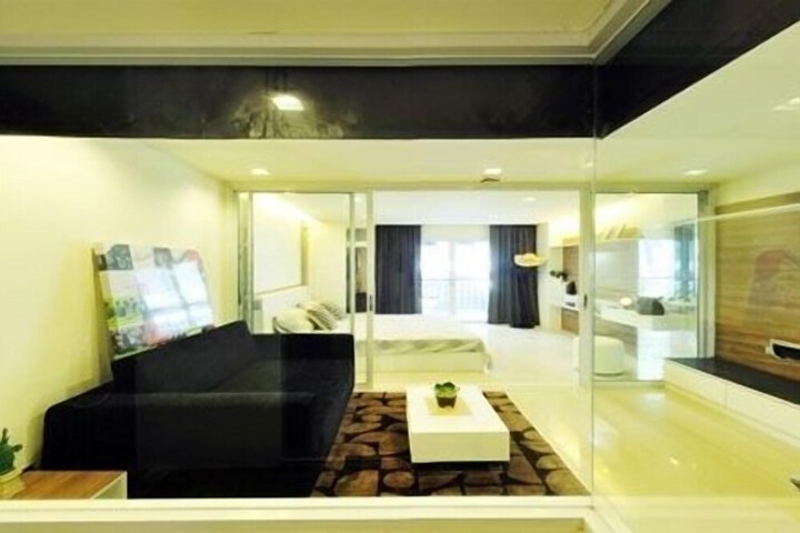 Room 42 of 83