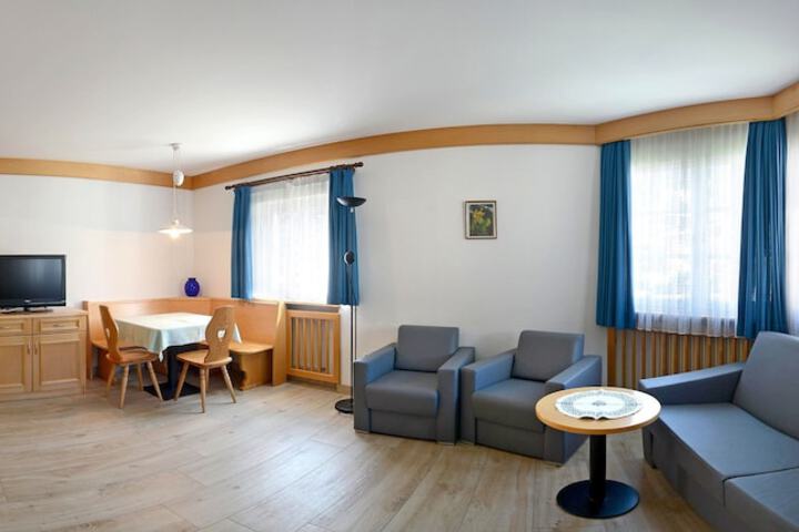 Room 40 of 72