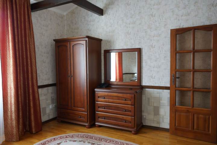 Room 15 of 40