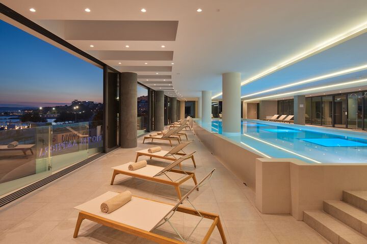 Pool 53 of 106