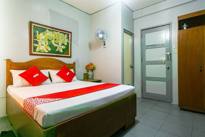 Room 4 of 35