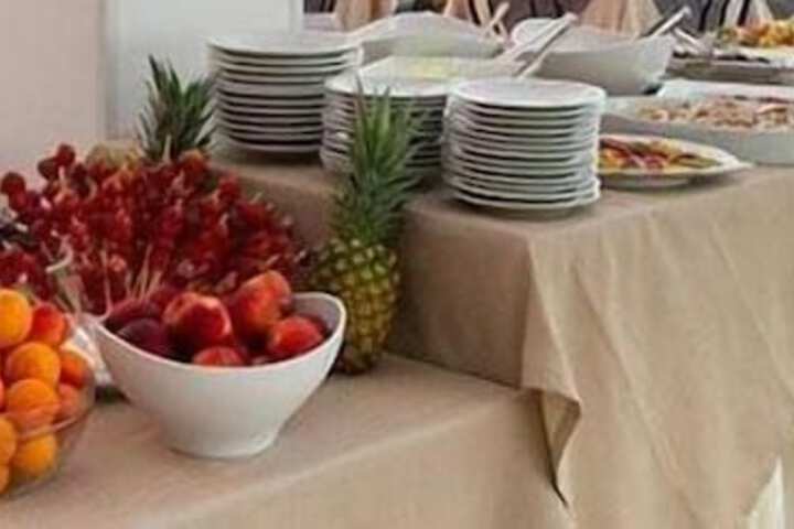 Dining 40 of 65