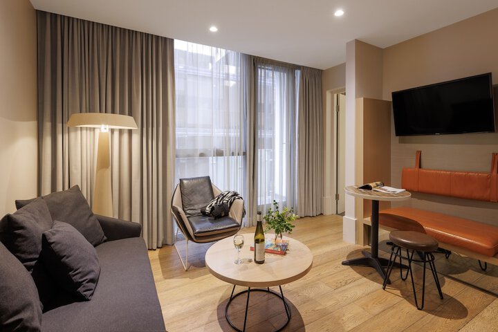 Room 27 of 50