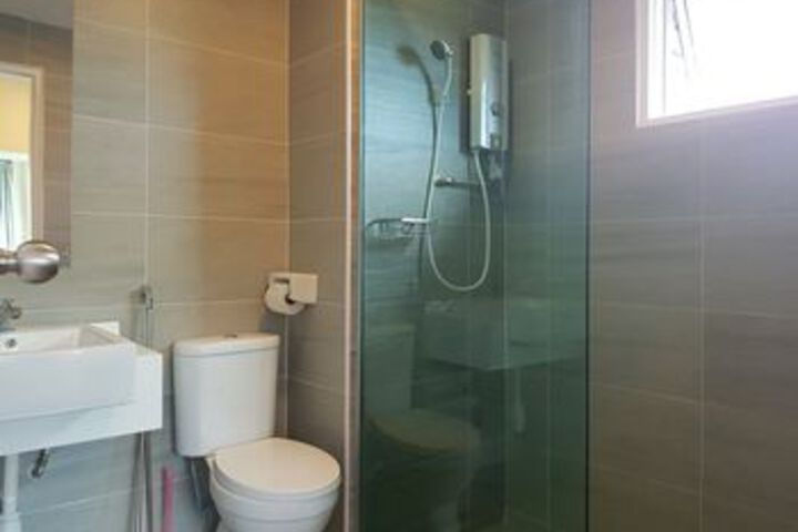 Room 3 of 18