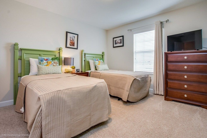 Room 5 of 22
