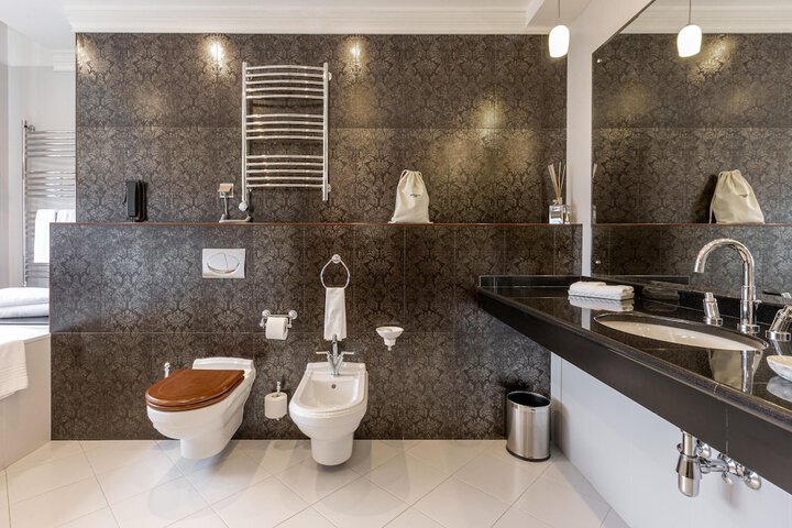 Room 176 of 339