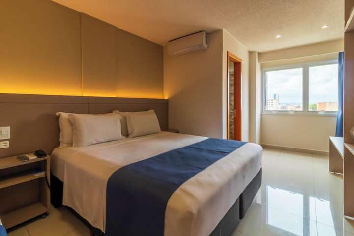 Room 29 of 102