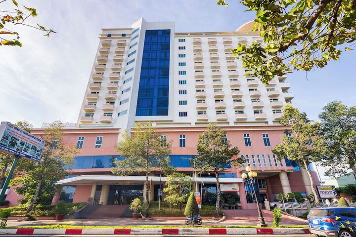 Exterior of Phu My Harbour Hotel