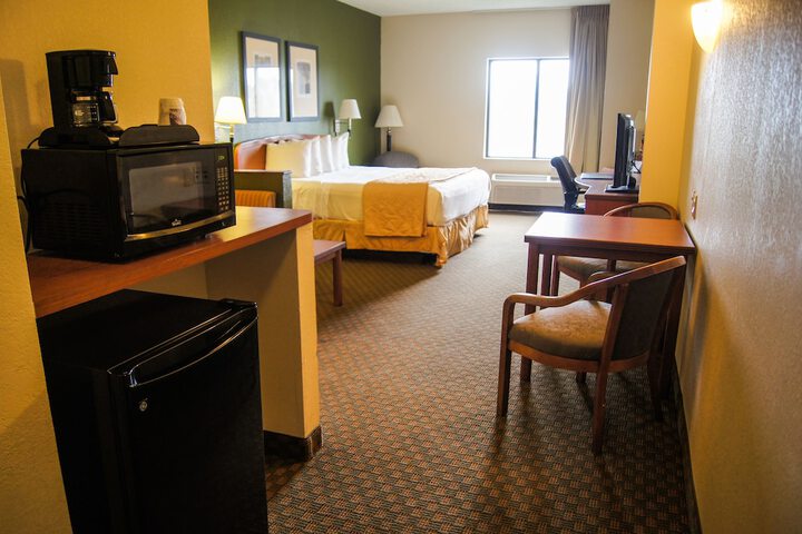 Room 4 of 72