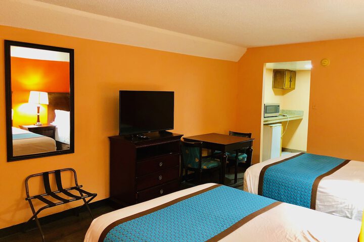 2 Double Beds (15 of 16)