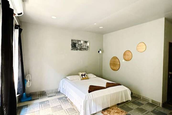 Room 10 of 62