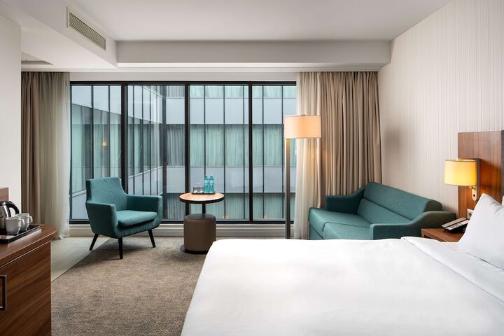 Room 43 of 113