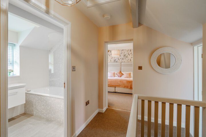 Room 22 of 54