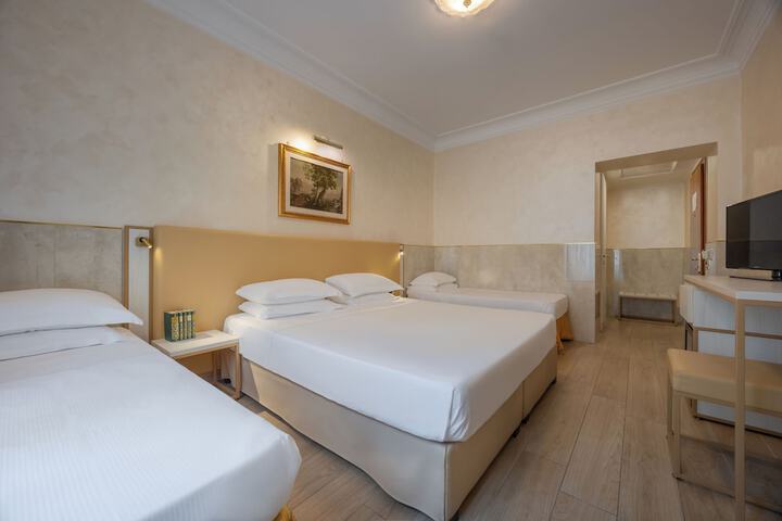 Room 35 of 100