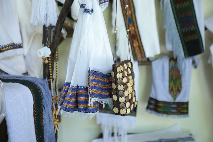 Gift Shop 120 of 157