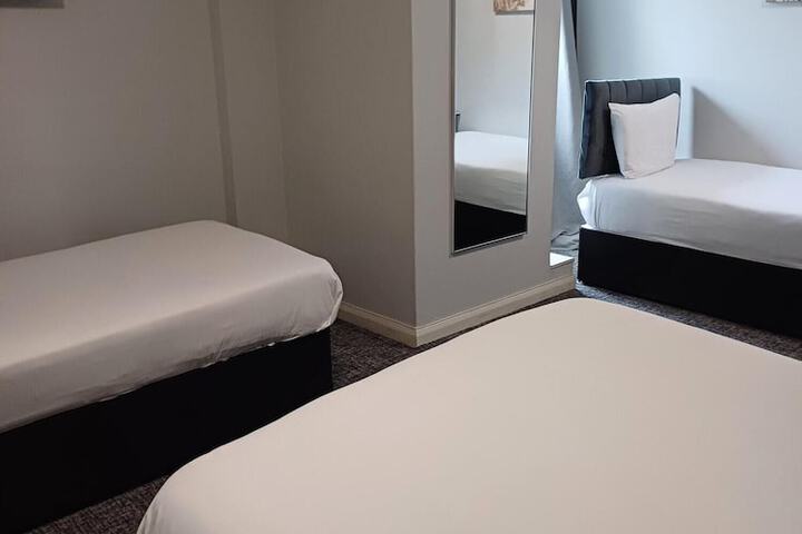 Room 13 of 69