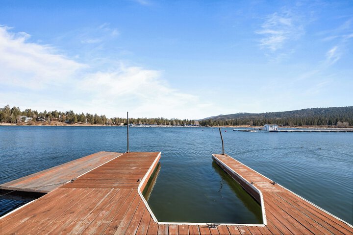 THE VOGES LAKE HOUSE in Big Bear City, CA