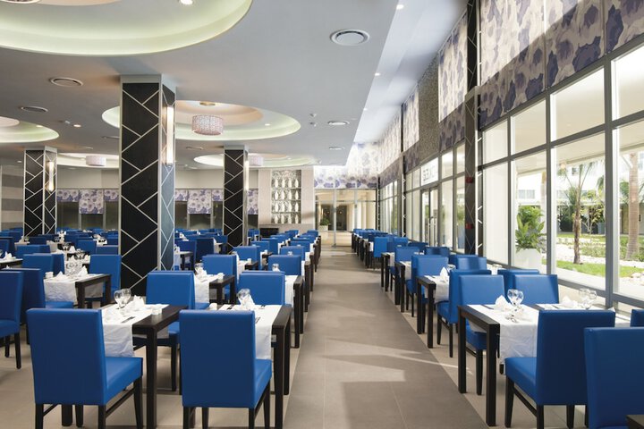 Dining 48 of 66