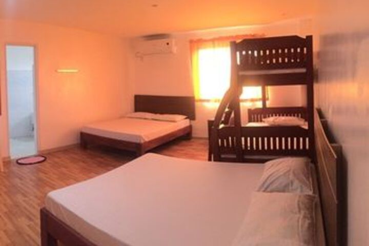 Room 10 of 22