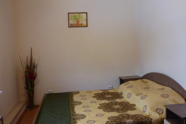 Room 9 of 9
