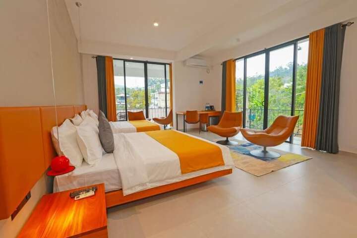 Room 2 of 30