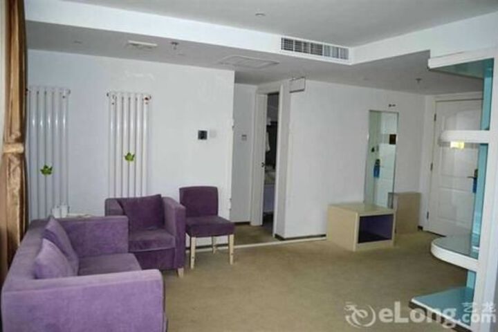 Room 89 of 114