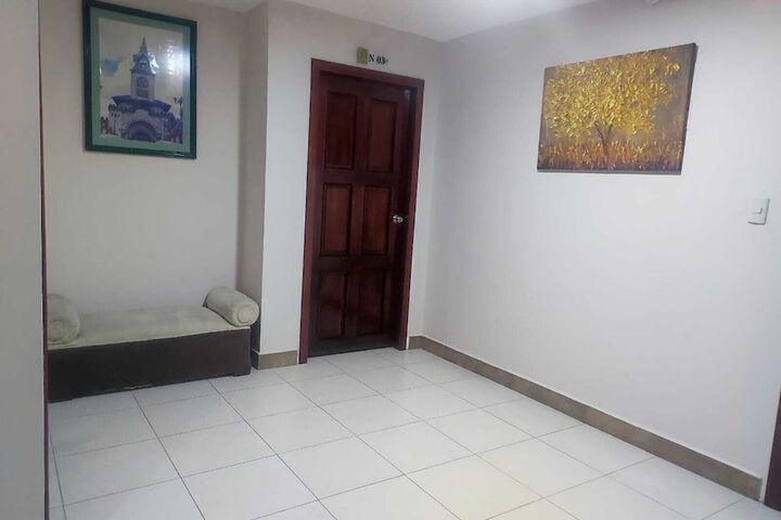 Room 44 of 86