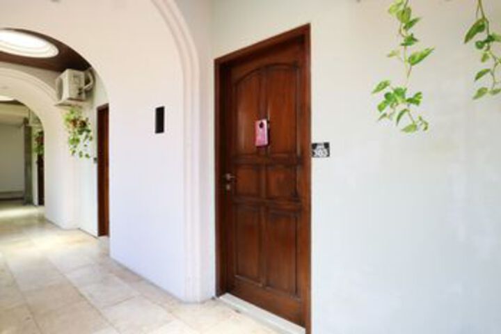 Ballroom/Hall 19 of 40