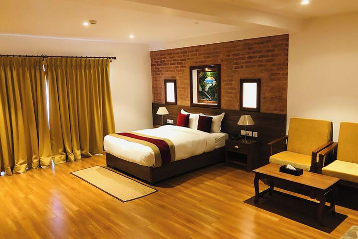 Room 30 of 96