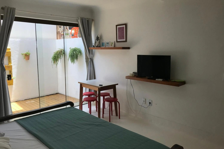 Room 4 of 20