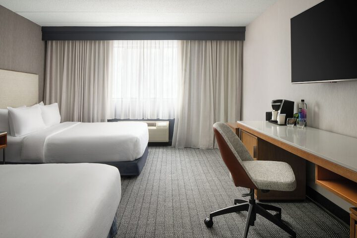 Room 13 of 50