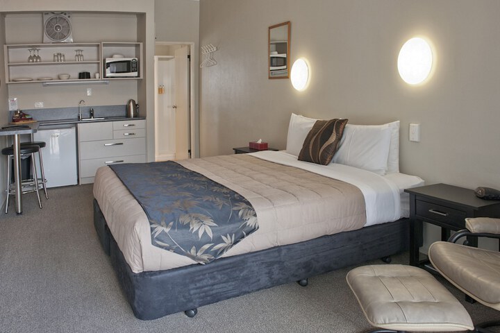 Room 17 of 52