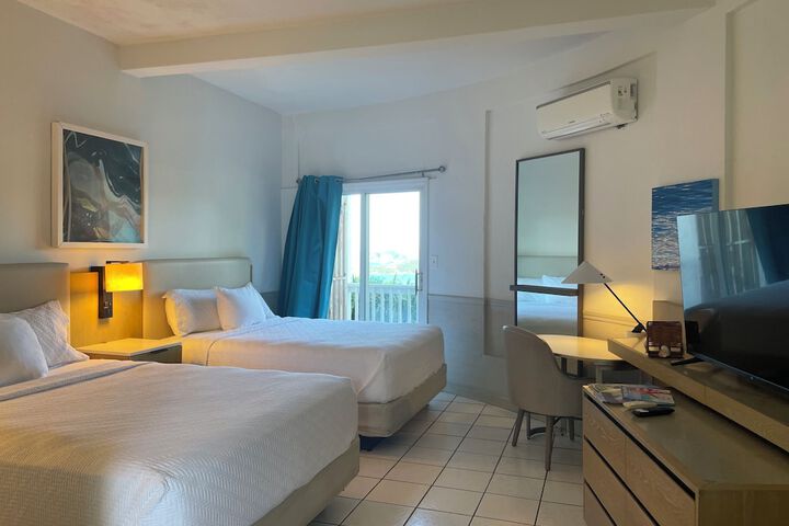 Room 34 of 111