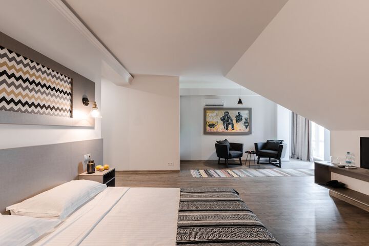 Room 21 of 22