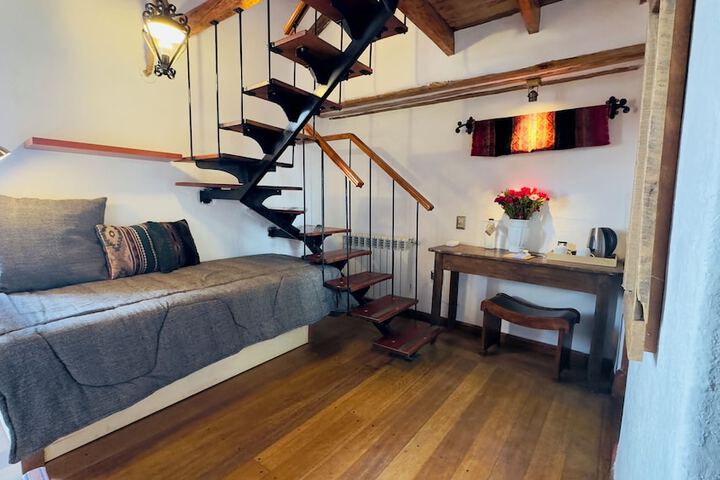 Room 53 of 163