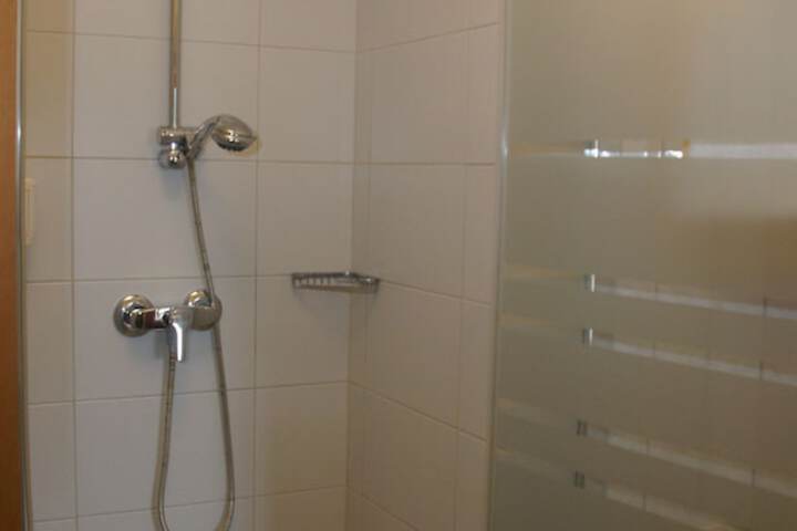 Room 4 of 29